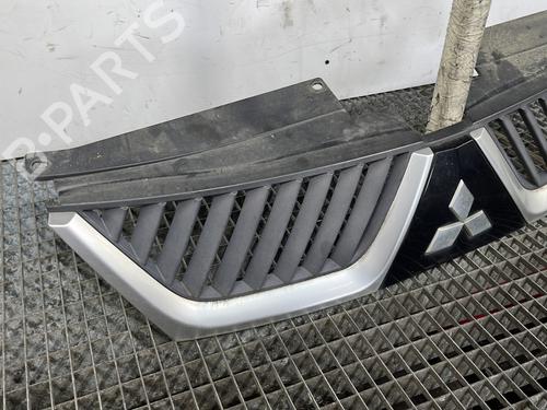 Grille MITSUBISHI OUTLANDER II (CW_W) 2.0 DI-D (CW8W) | BP26715184C40 
