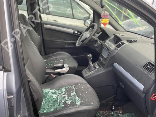 Left mirror OPEL ZAFIRA / ZAFIRA FAMILY B (A05) 1.9 CDTI (M75) | BP21960897C26 
