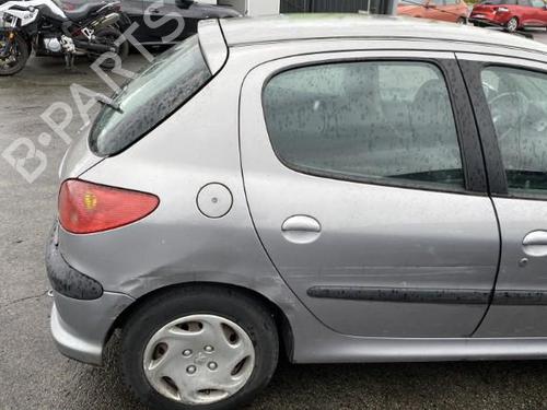 Fuse box PEUGEOT 206 Hatchback (2A/C) 1.4 HDi eco 70 | BP19965934E1 