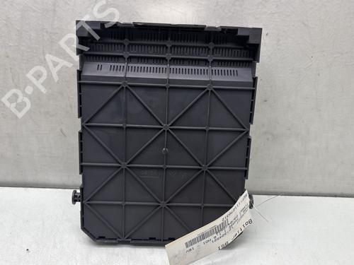Fuse box PEUGEOT 308 I (4A_, 4C_) 1.6 HDi | BP29141886E1 