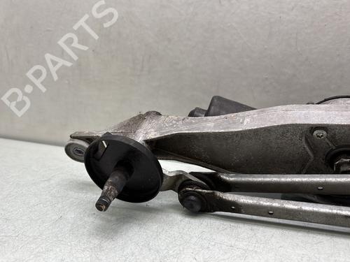 Used Front wiper motor Front wiper motor RENAULT KOLEOS I (HY_) 2.0 dCi (HY0K) (150 hp) 33648678 33648678