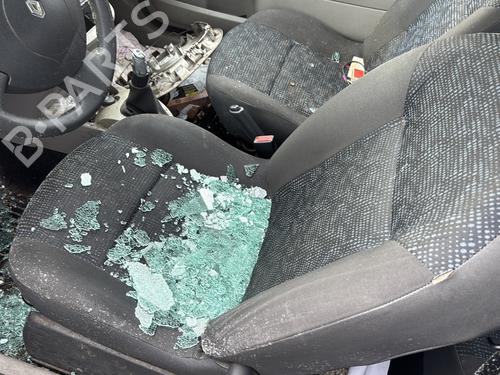 Switch RENAULT TWINGO II (CN0_) 1.5 dCi (CN0E) | BP33314348I30 - Image 18