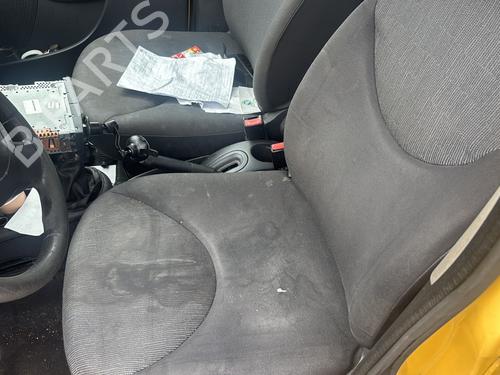 Grille CITROËN C3 I (FC_, FN_) 1.4 HDi | BP28519857C40