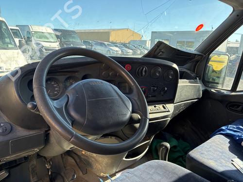 Right front indicator IVECO DAILY III Van 29 L 12 V (ALKA41A2, ALLA52A2, ALKA42A2) | BP38066671C33 - Image 13