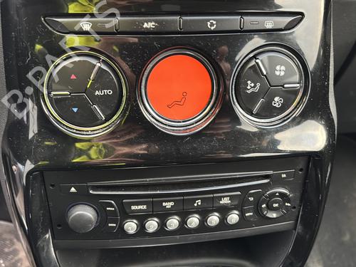 Venstre  Fortil Tågelygte CITROËN C3 II (SC_) 1.2 VTi 82 | BP27676874C30 