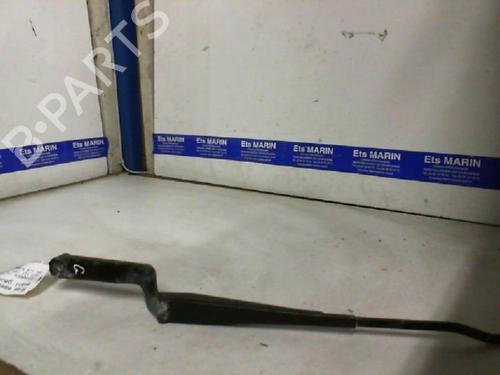 Used Front windshield wiper arm VW POLO III (6N1) [1994-1999]  20006980