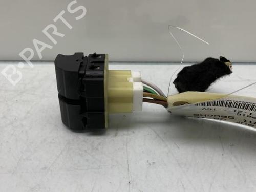 Used Left front window switch Left front window switch RENAULT CLIO IV (BH_) 1.2 16V (73 hp) 19967160 19967160