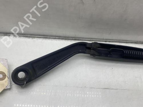 Used Front windshield wiper arm HYUNDAI TERRACAN (HP) 2.9 CRDi 4WD (150 hp) 19967417