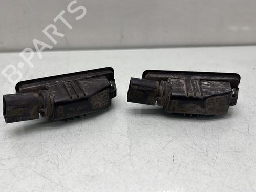 Nummerpladelys Nummerpladelys VW GOLF VII (5G1, BQ1, BE1, BE2) 1.6 TDI (105 hp) 32524302 32524302