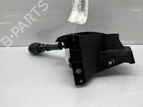 Used Gear lever Gear lever RENAULT MASTER III Van (FV) 2.3 dCi 135 FWD (FV0N, FV08, FV06, FV00, FV1S) (136 hp) 26890646 26890646