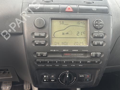 Right tailgate light SEAT CORDOBA (6K1, 6K2) 1.9 TDI | BP31821000C80 