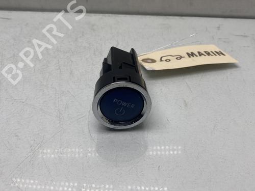 Used Switch TOYOTA YARIS (_P13_) 1.5 Hybrid (NHP130_, NHP130) (101 hp) 29759314