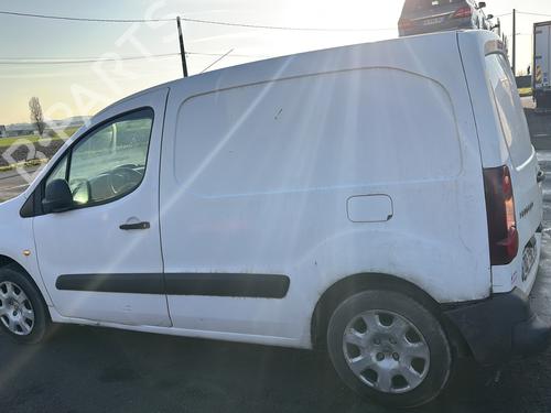 Left mirror PEUGEOT PARTNER Box Body/MPV 1.6 HDi | BP31351670C26 