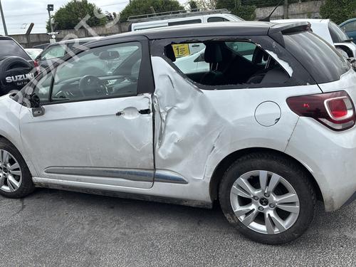 Rear parcel shelf CITROËN DS3 (SA_) 1.2 VTi 82 | BP31881175C85