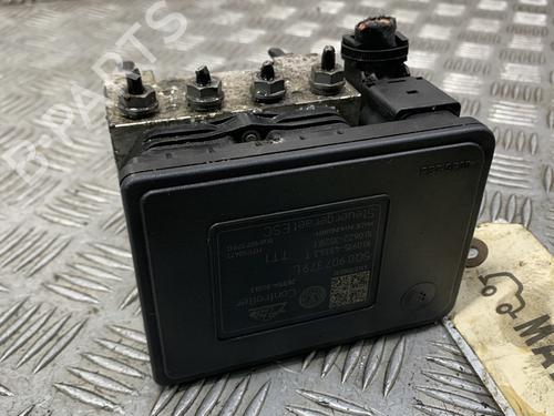 Used ABS pump VW GOLF VII (5G1, BQ1, BE1, BE2) 1.6 TDI (105 hp) 32682239