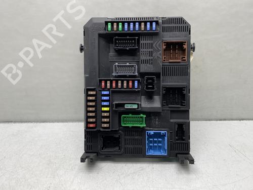 Used Fuse box PEUGEOT 208 I (CA_, CC_) 1.2 VTI 82 (82 hp) 26389064