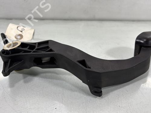 Used Clutch pedal Clutch pedal VW POLO V (6R1, 6C1) 1.6 TDI (90 hp) 27747056 27747056