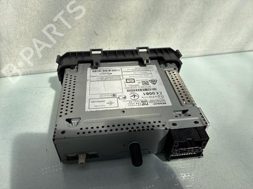 Used Radio Radio 38256022 38256022