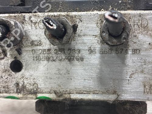 Used ABS pump ABS pump PEUGEOT RCZ 1.6 16V (200 hp) 23987193 23987193