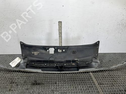 grille-renault-clio-ii-hatchback-van-sb012_-1998-28425211 main image