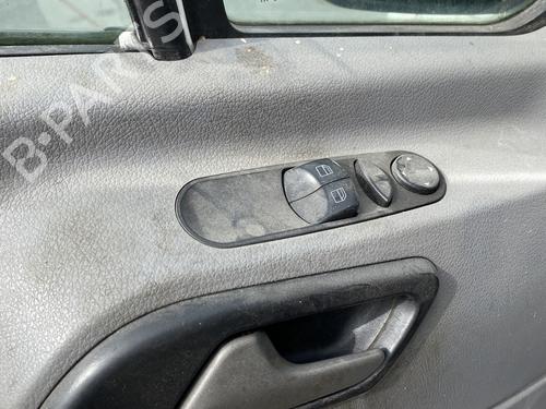 Headlight switch VW CRAFTER 30-50 Van (2E_) 2.0 TDI | BP30459866I24 - Image 13