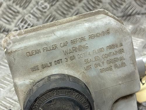Used Brake master cylinder Brake master cylinder 37482775 37482775