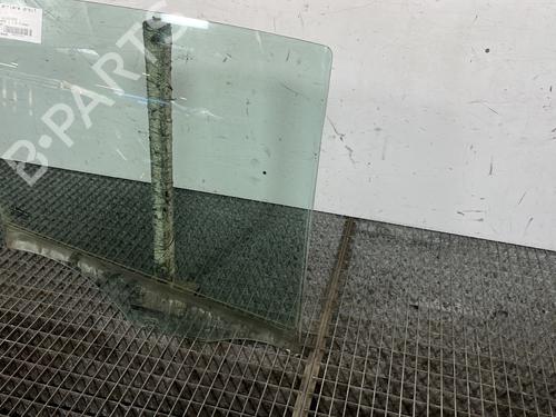 Used Rear right door window Rear right door window 30171540 30171540