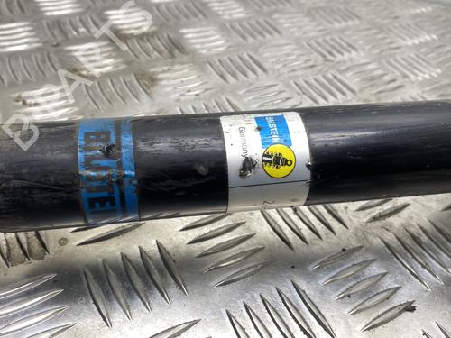 Used Right front shock absorber Right front shock absorber MERCEDES-BENZ CLS (C219) CLS 320 CDI (219.322) (224 hp) 31049008 31049008