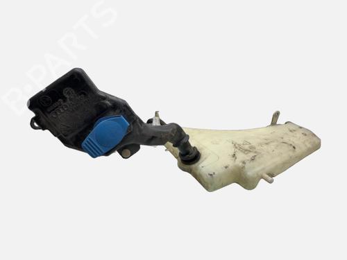 Used Windscreen washer tank Windscreen washer tank AUDI A4 B8 (8K2) 2.0 TDI (143 hp) 40439339 40439339