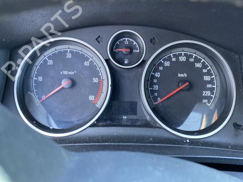 Left headlight OPEL ZAFIRA / ZAFIRA FAMILY B (A05) 1.9 CDTI (M75) | BP29430904C28 