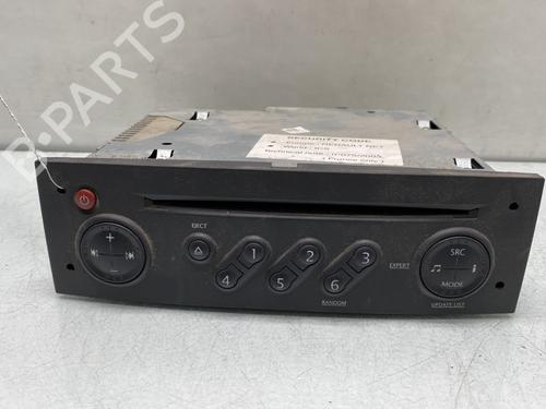 Used Radio RENAULT CLIO III (BR0/1, CR0/1) 1.5 dCi (BR17, CR17) (86 hp) 30307449