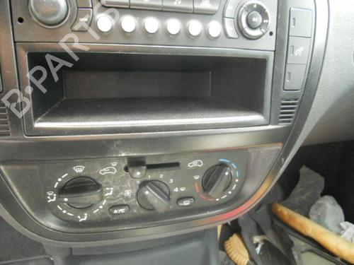 Right front window switch CITROËN C2 (JM_) 1.1 | BP20018425I26 