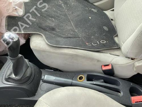 Fuse box RENAULT CLIO III (BR0/1, CR0/1) 1.5 dCi (BR17, CR17) | BP23768976E1 - Image 4