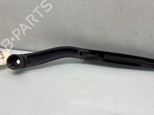Used Front windshield wiper arm Front windshield wiper arm 38202389 38202389