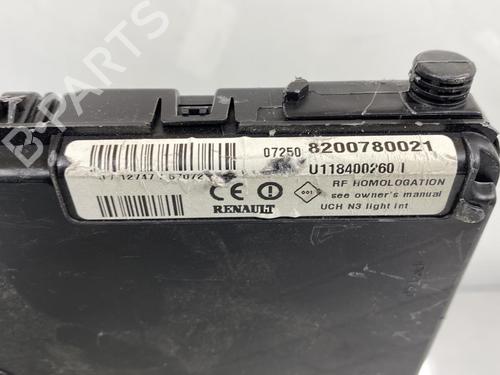 Used Fuse box Fuse box 19956974 19956974