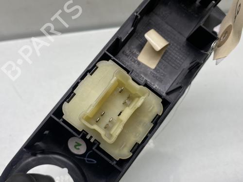 Used Left front window switch Left front window switch RENAULT CLIO IV (BH_) 1.5 dCi 75 (75 hp) 30535766 30535766