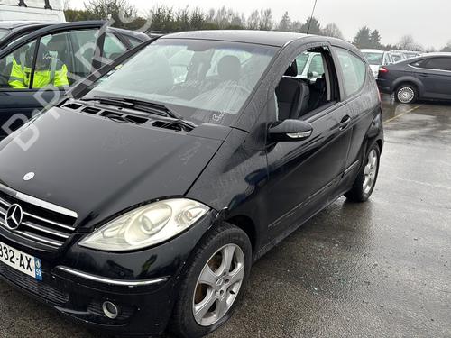 Brugte MERCEDES-BENZ A-CLASS (W169) A 180 CDI (169.007, 169.307) (109 hp) 3916047