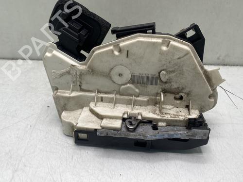 Højre bagtil lås SKODA YETI (5L) 1.2 TSI (105 hp) 30080125