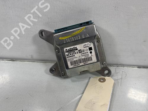 Airbag styreenhed RENAULT TRAFIC II Bus (JL) 2.0 dCi 90 (JL00, JL01, JL0H, JL0M, JL0P, JL0S) (90 hp) 29897694