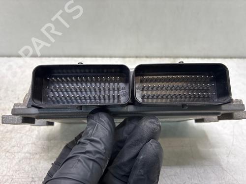Used Engine control unit (ECU) Engine control unit (ECU) RENAULT TWINGO I (C06_) 1.2 (C066, C068) (58 hp) 39983728 39983728