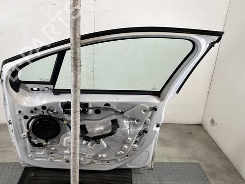 Used Right front door Right front door PEUGEOT 208 I (CA_, CC_) 1.2 VTI 82 (82 hp) 32725188 32725188