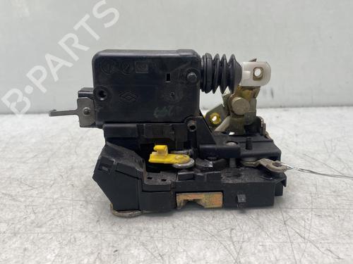 Venstre fortil lås RENAULT SAFRANE II (B54_) 2.2 dT (B54G) (113 hp) 32981057