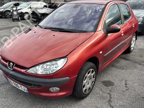 Brugte PEUGEOT 206 Hatchback (2A/C) 1.4 i (75 hp) 4411651