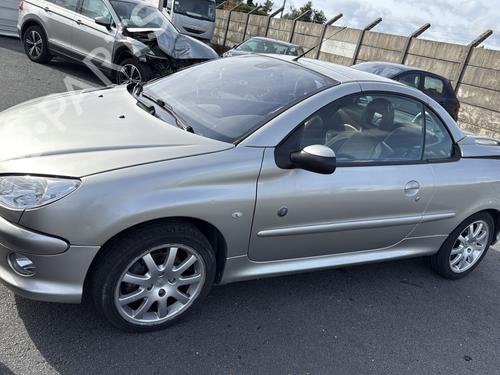 Fuse box PEUGEOT 206 CC (2D) 1.6 HDi 110 | BP31206019E1  - Image 11