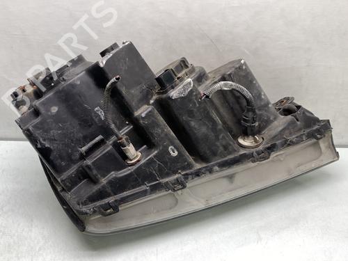 Left headlight KIA SORENTO I (JC) 2.5 CRDi 4WD | BP30907458C28 