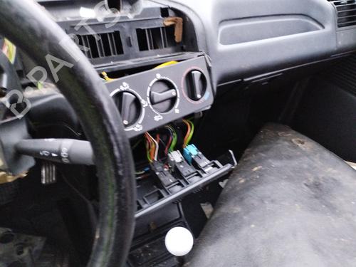 Dørrute Høyre foran PEUGEOT 205 II (20A/C) 1.8 XDT | BP30864074C19