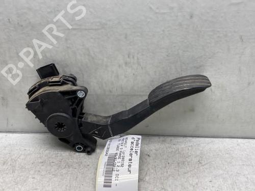 Used Pedal Pedal RENAULT MASTER III Van (FV) 2.3 dCi 125 FWD (FV0C, FV0D, FV0G, FV0H, FV0J, FV0K,... (125 hp) 19960782 19960782