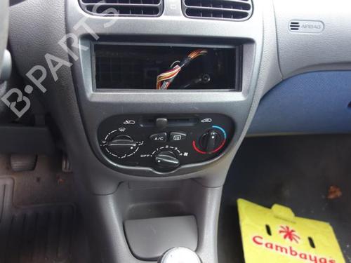 Brugte PEUGEOT 206 Hatchback (2A/C) 1.1 i (60 hp) 4373851