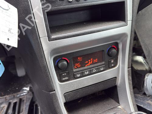 Left mirror PEUGEOT 307 Break (3E) 1.6 HDi 110 | BP29039536C26 