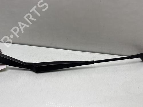 Used Front windshield wiper arm VW POLO IV (9N_, 9A_) 1.4 TDI (70 hp) 29413426